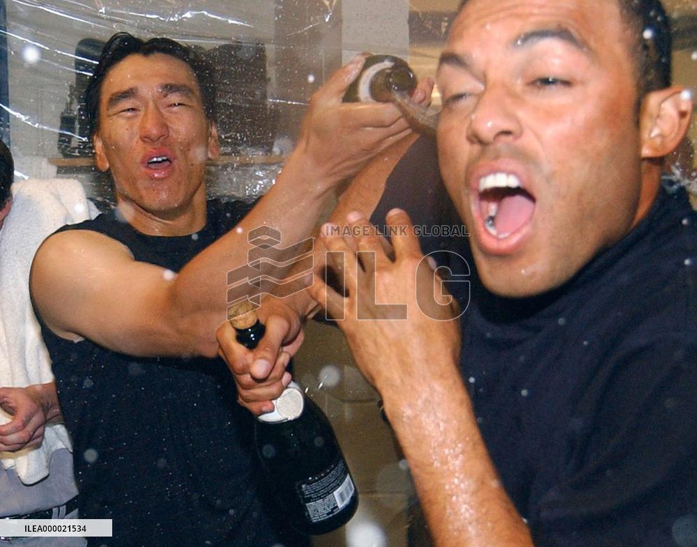 (2)Yankees beat Twins, advance to AL Championships Series