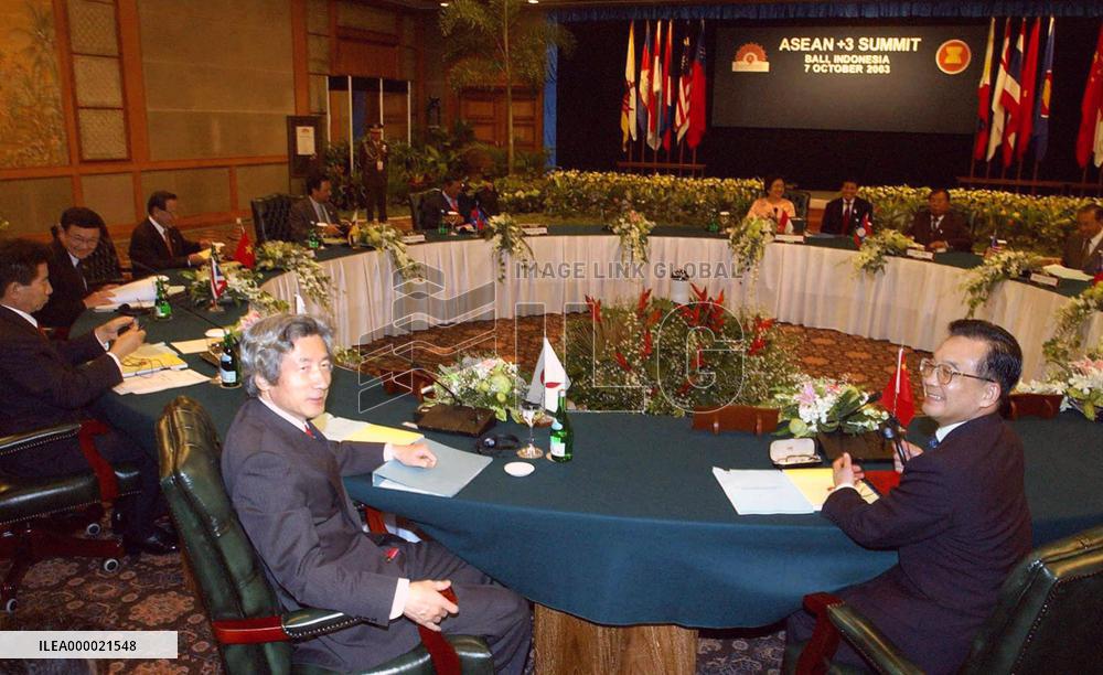 E. Asian leaders meet in Bali