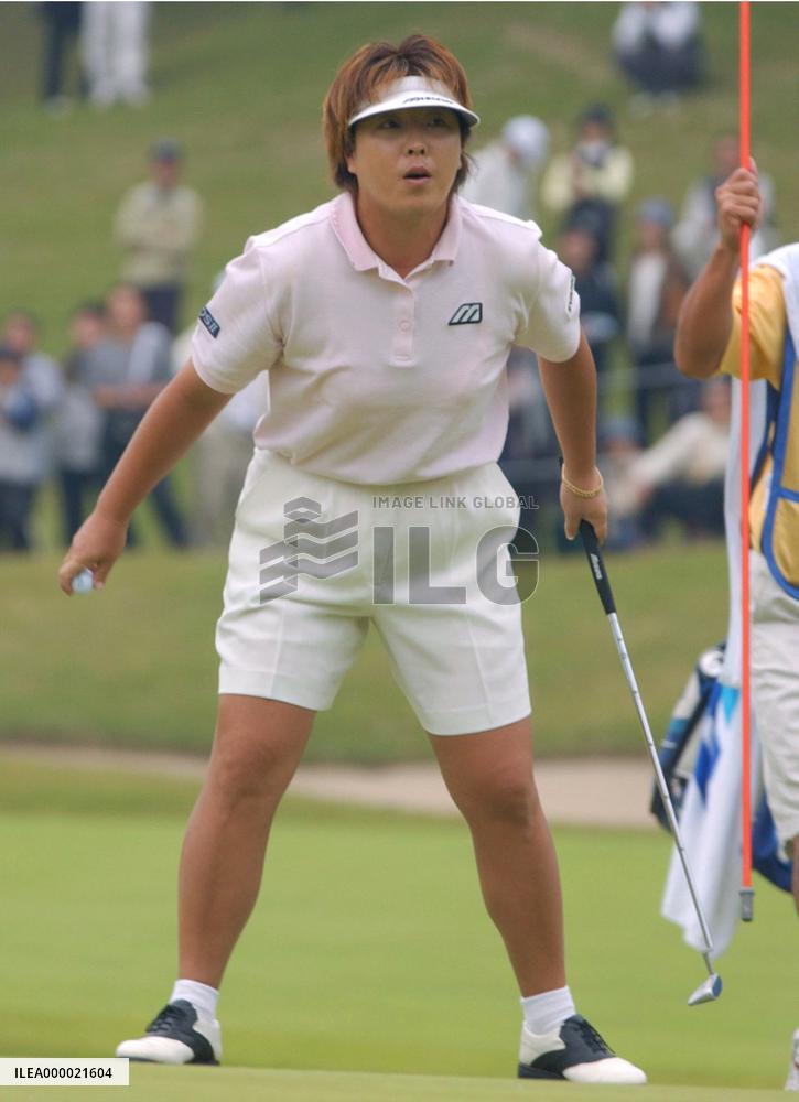 Kimura maintains lead after 2nd round at Sankyo Ladies