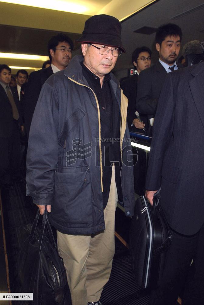 Tokyo man kidnapped in China returns to Japan