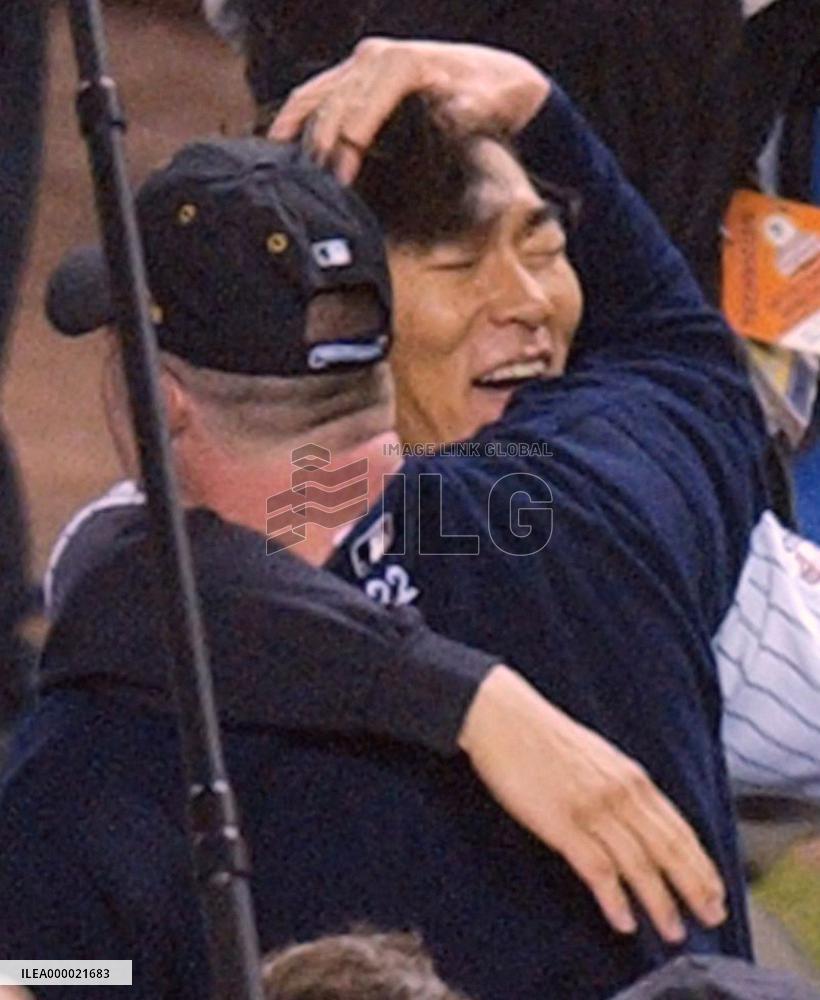 (2)Yankees beat Red Sox to advance to World Series