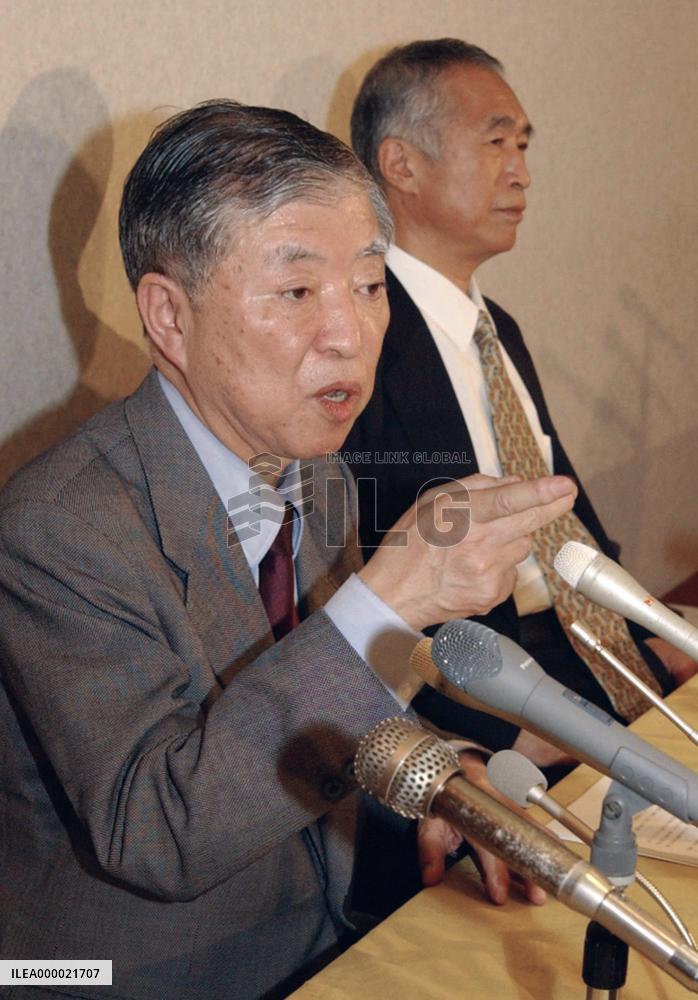 JH chief Fujii may sue Ishihara, Abe