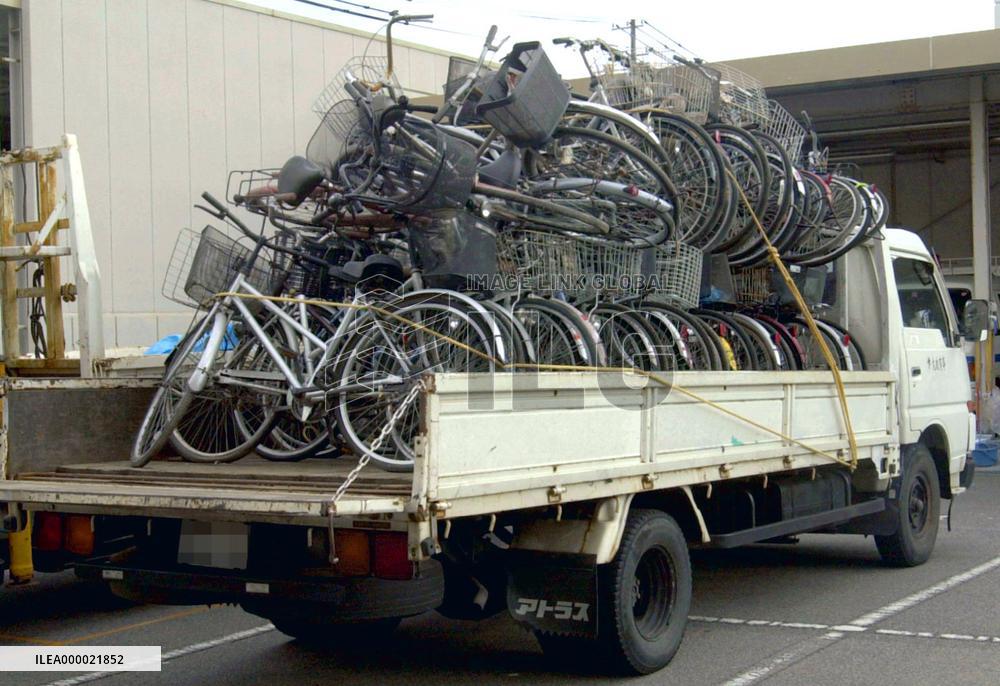 4 held for allegedly stealing bicycles for export to N. Korea