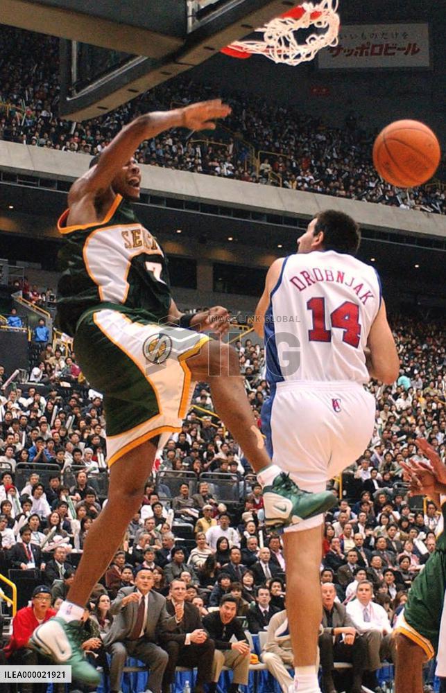 (2)Lewis powers Sonics past Clippers