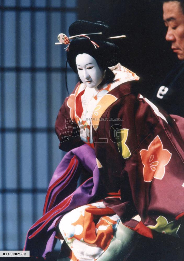 (2)Joruri bunraku gains UNESCO recognition