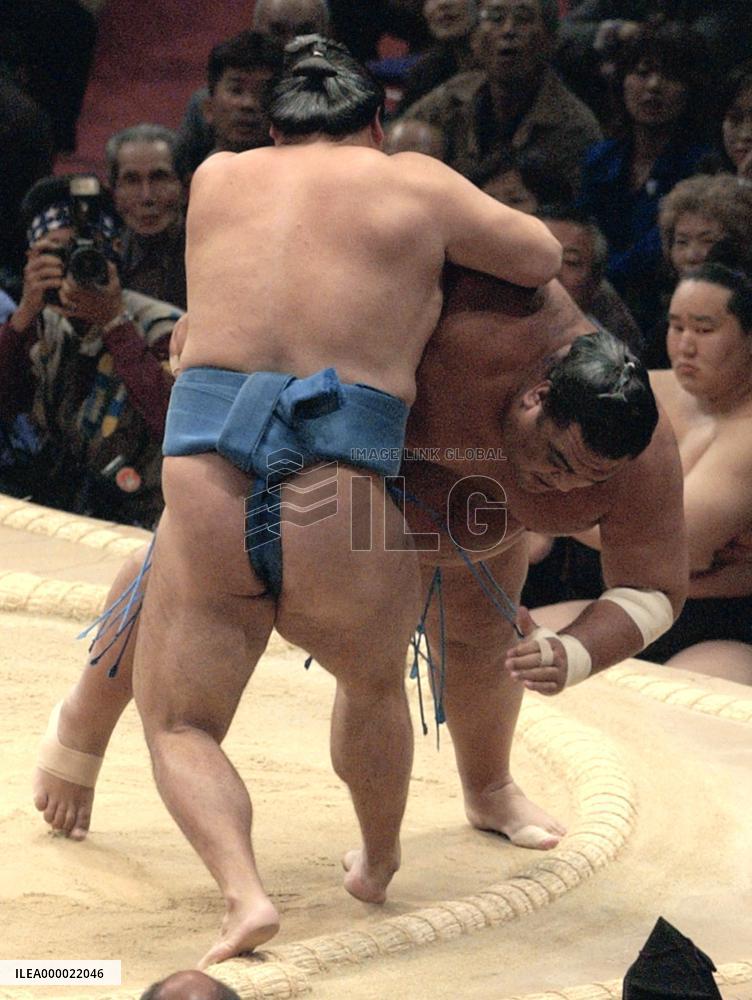 Musashimaru rocked