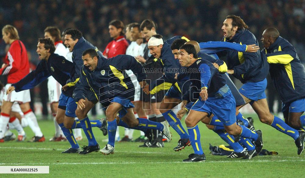 (17)AC Milan vs. Boca Juniors