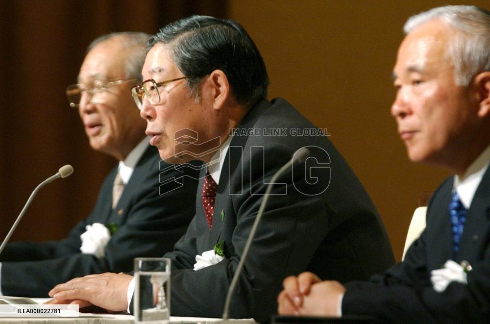 Business leaders voice concern over rise in yen