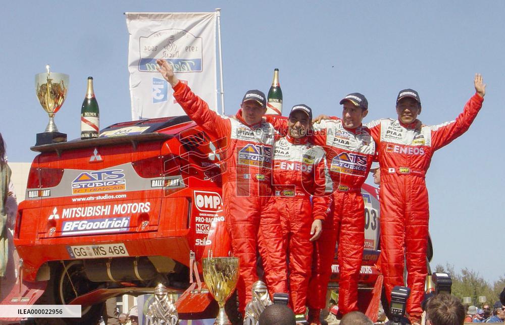 Peterhansel triumphs in Dakar Rally