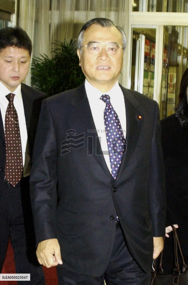 (1)Komeito approves main GSDF dispatch to Iraq