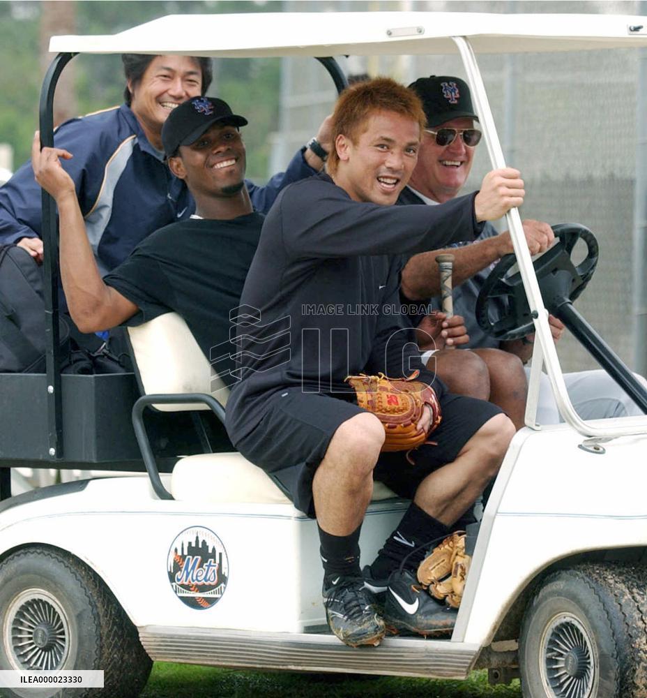 (1)Mets' Matsui trains with Reyes