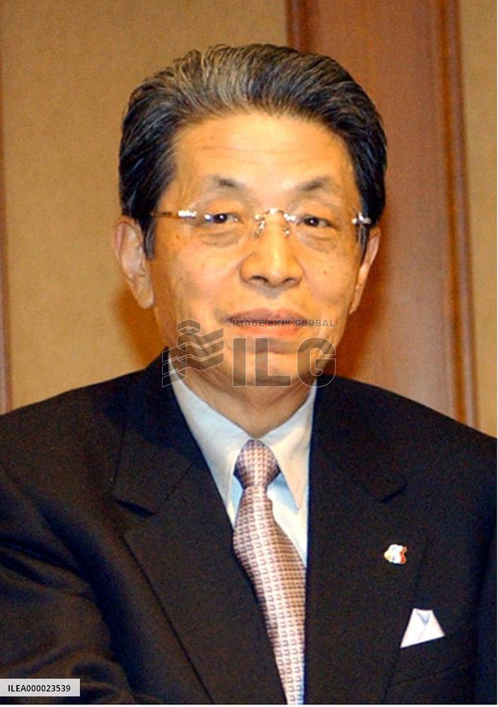 Kanebo Pres. Hoashi to resign over revival plans
