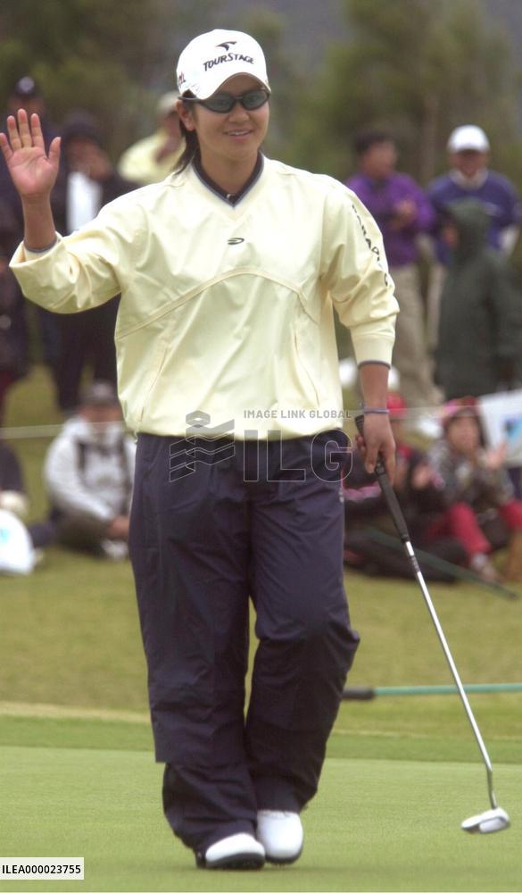 Miyazato surges into lead at Daikin Orchid 2nd round