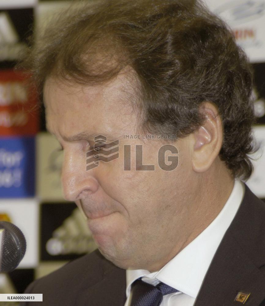 (2)Zico axes boozing players from Japan squad