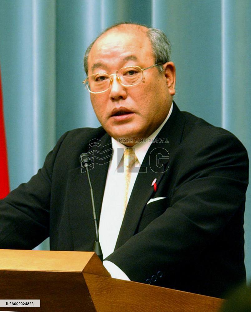 (1)Koizumi failed to pay pension dues for 11 months