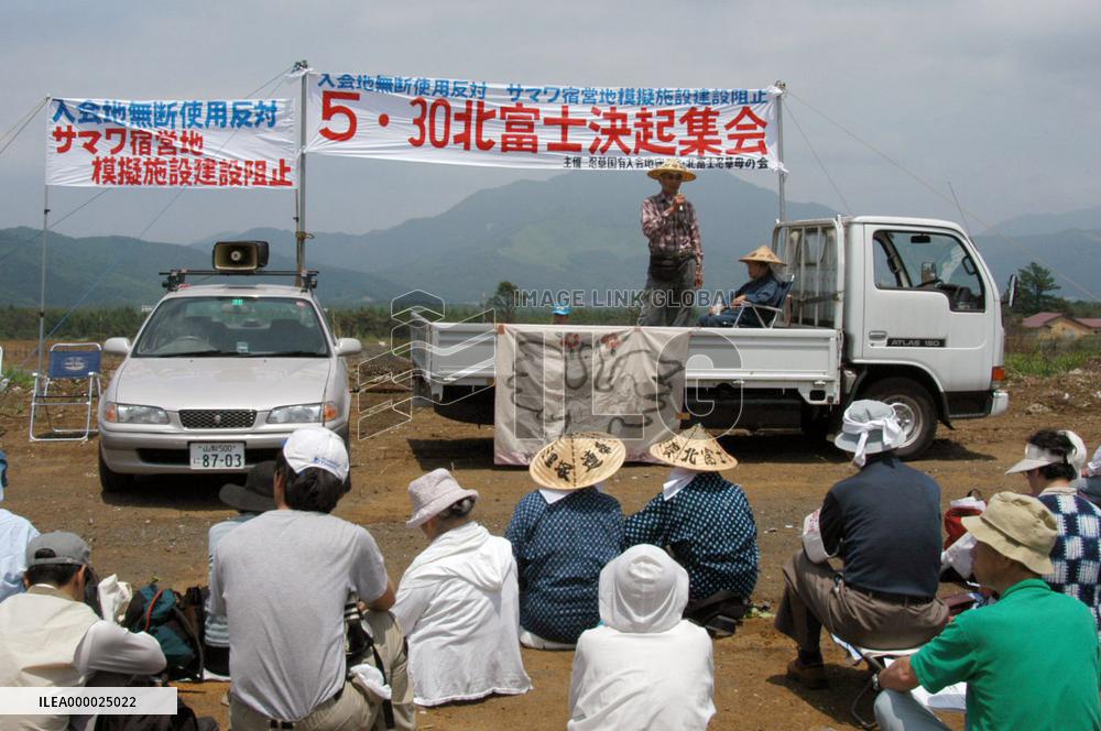 People oppose GSDF drills at Yamanashi firing range