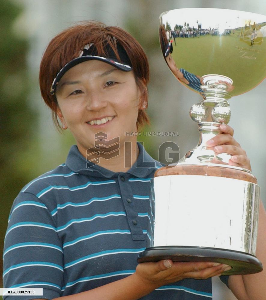 Mogi wins Resort Trust Ladies