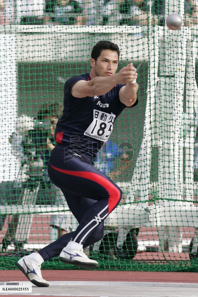 Murofushi wins 10th straight, makes history at nat'ls