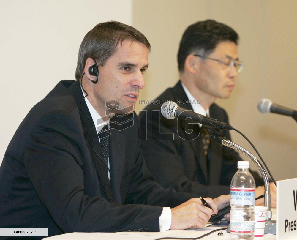 Mitsubishi Fuso to fix 450,000 defective vehicles