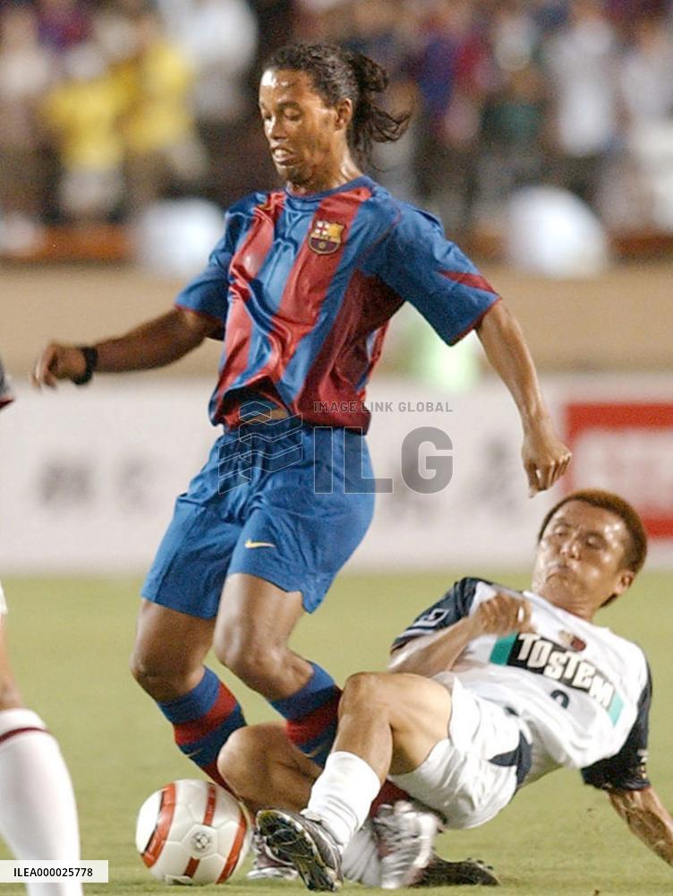 Barcelona vs Kashima Antlers in Tokyo