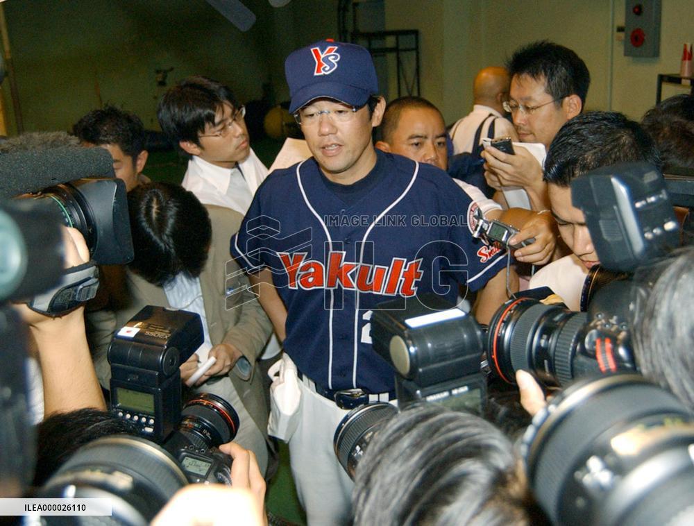 (5)Owners keep 2 leagues, OK Orix-Kintetsu merger