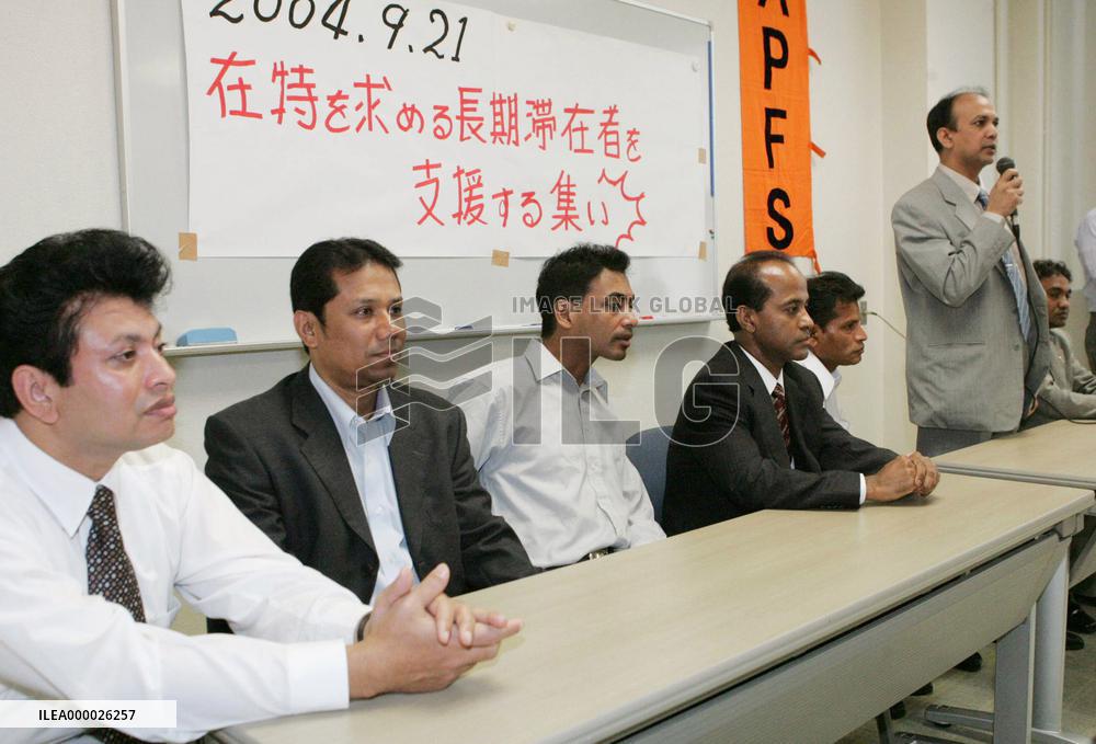 8 Bangladeshis turn themselves in for overstay
