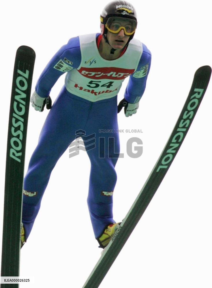 Austria's Hoellwarth wins summer jump Grand Prix