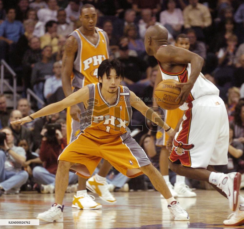 (2)Tabuse gets 7 points in NBA debut as Suns win opener