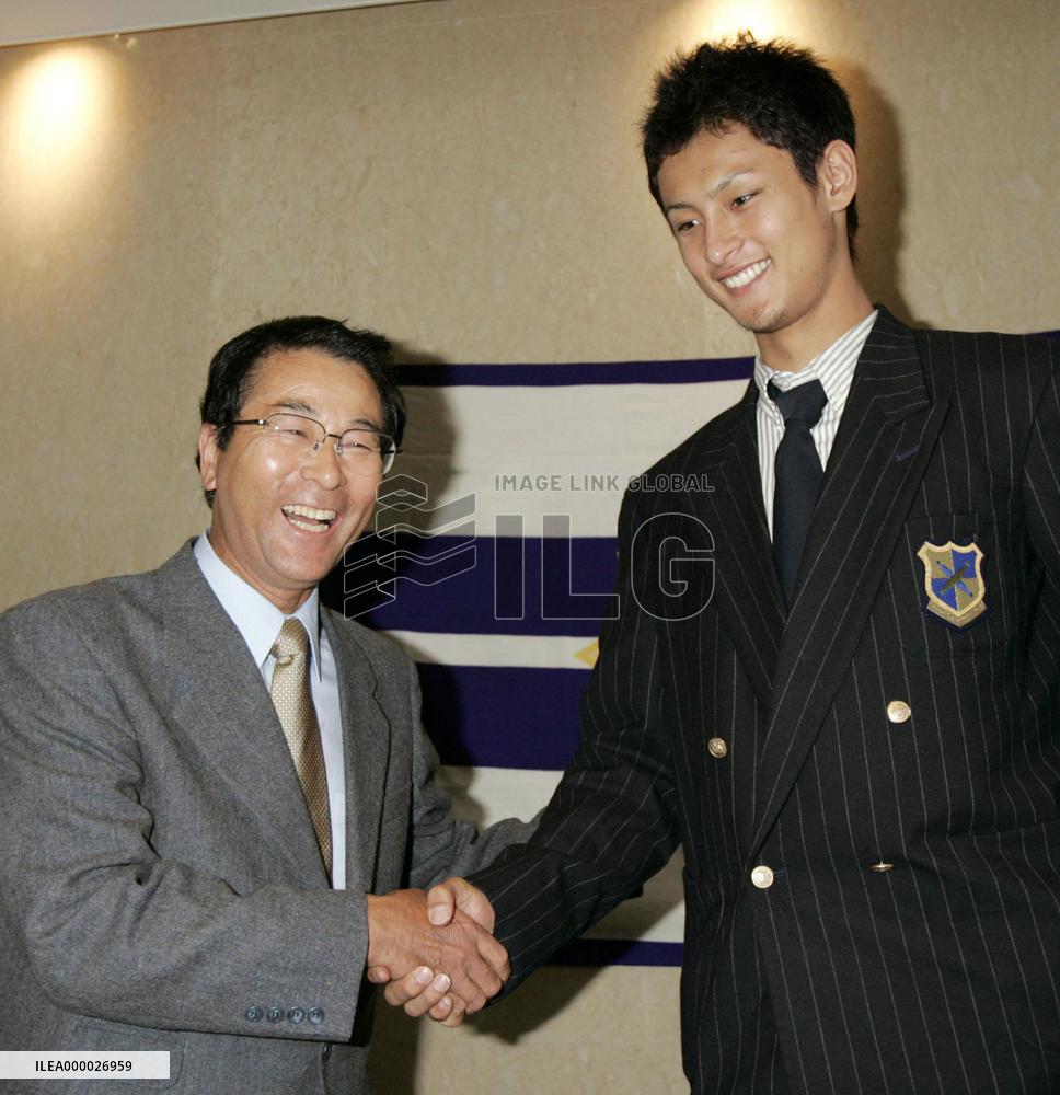 Nippon Ham welcomes fastballer Darvish with open arms