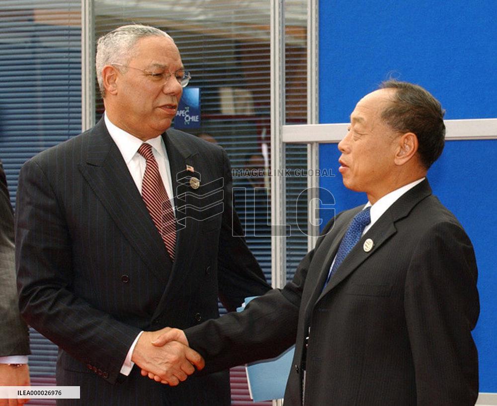 Powell talks with China'a Li in Santiago