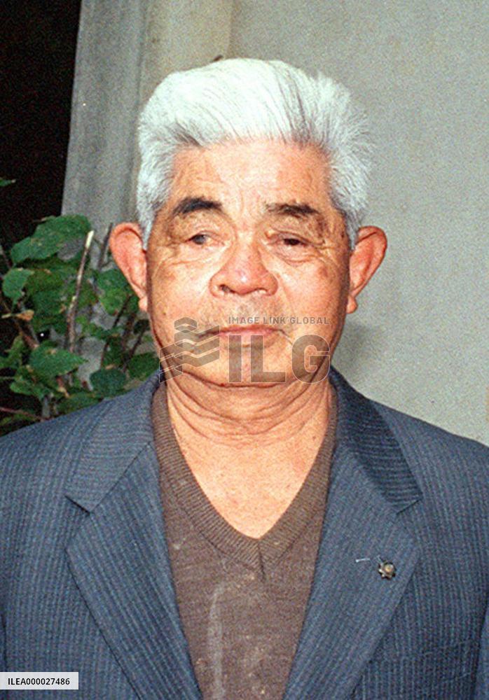 Living national treasure potter Jiro Kinjo dies at 92