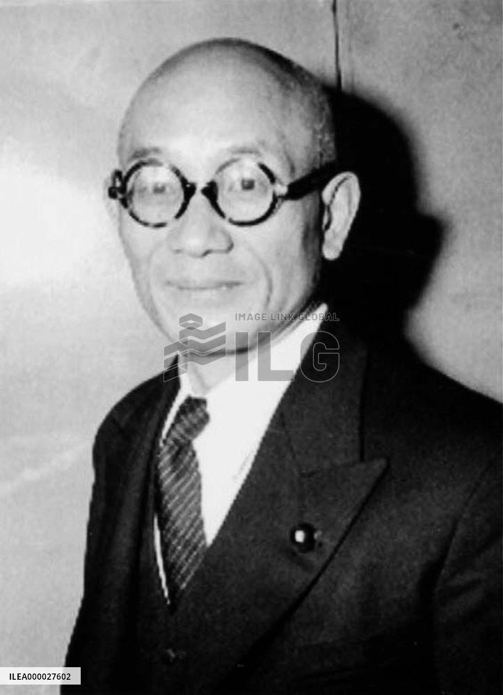 (2)Masanobu Tsuji
