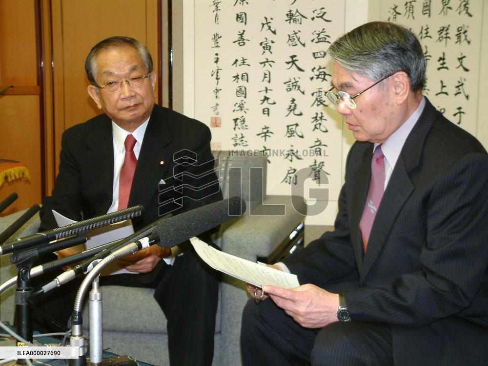 Okinawa calls for lesser burden in hosting U.S. forces