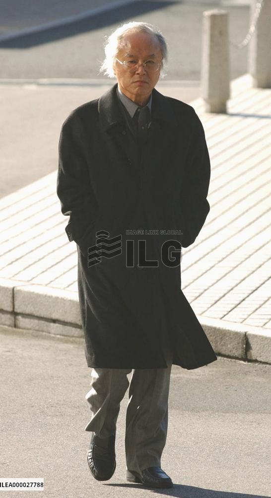 Ex-prosecutor Mitsui found guilty of bribe-taking