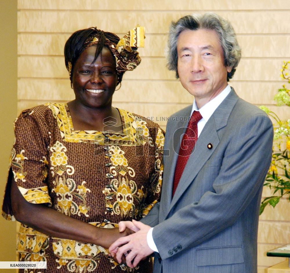 Maathai meets Koizumi