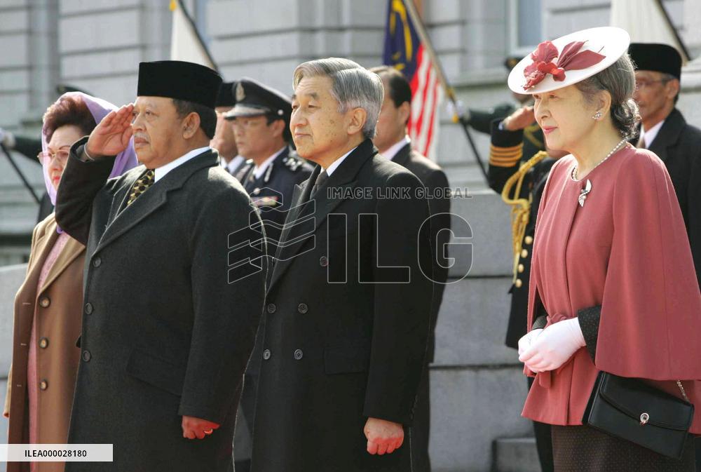 (3)Malaysian King Sirajuddin in Japan