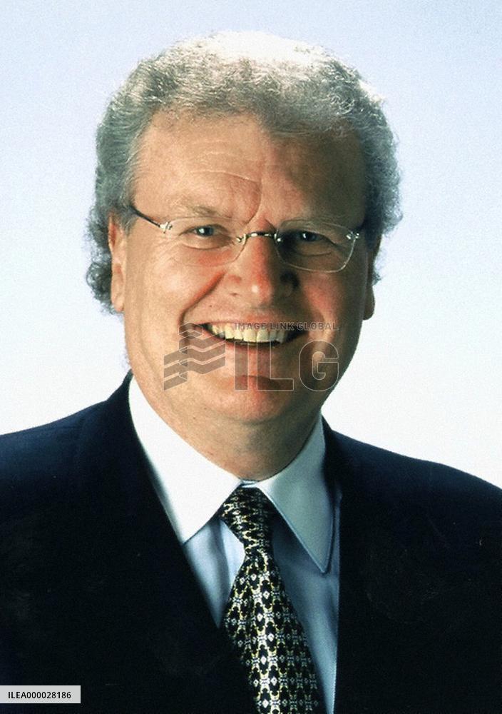 (1)Stringer to be Sony's 1st non-Japanese CEO