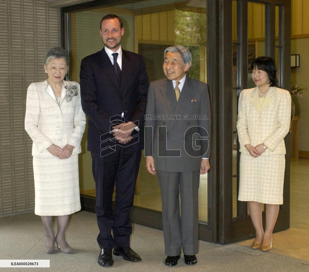 (2)Norwegian Crown Prince Haakon in Japan