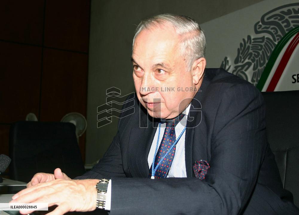 Chairman predicts serious tug-of-war at nonproliferation meeting