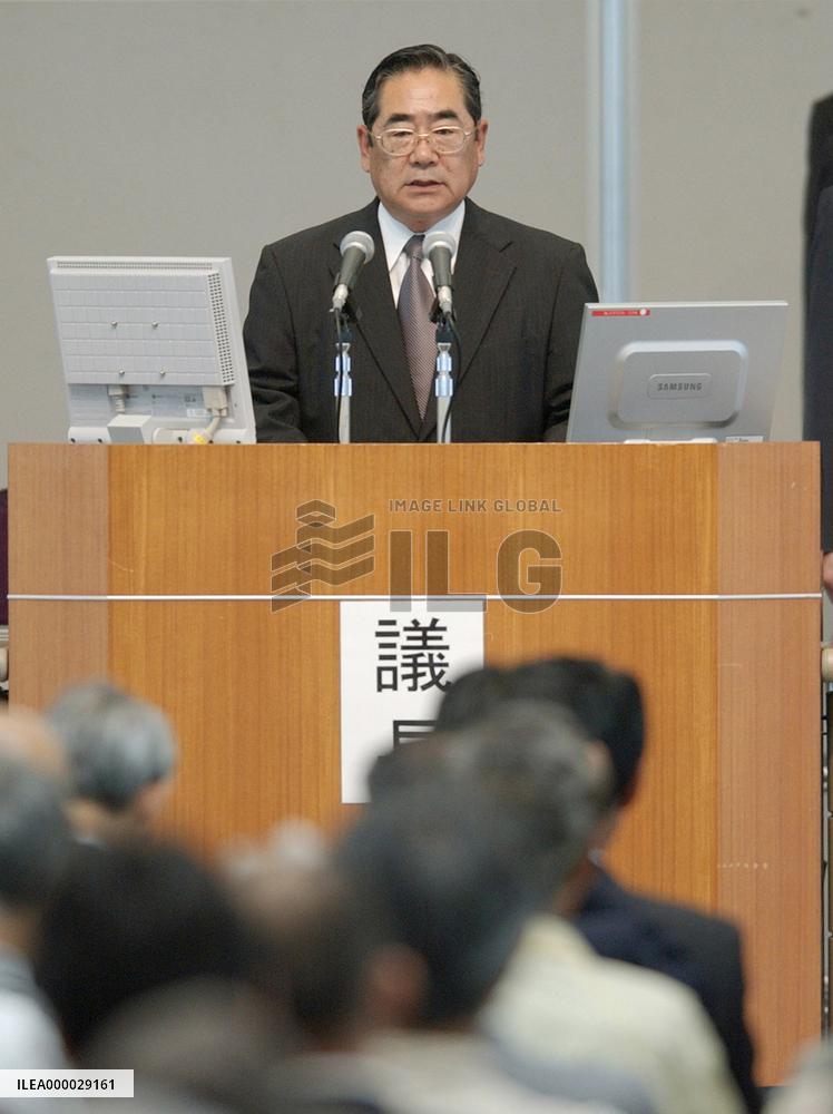 Seibu Railway shareholders endorse new management