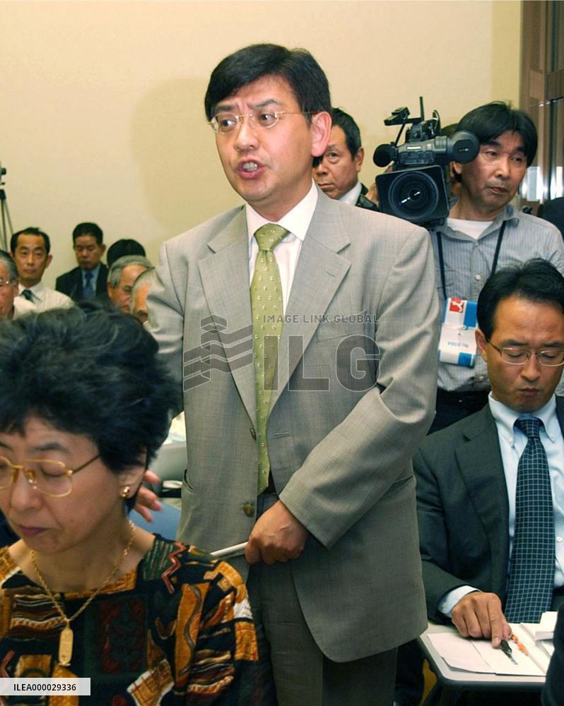 Murakami Fund to seek OSE chief's resignation