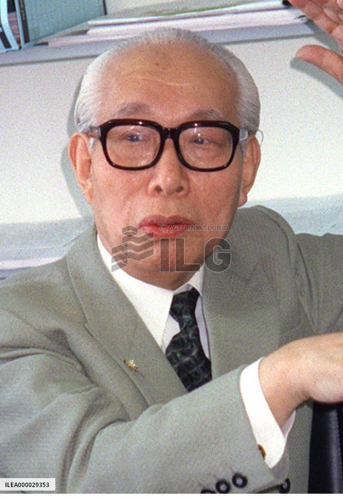 Tanka poet Tsukamoto dies at 84