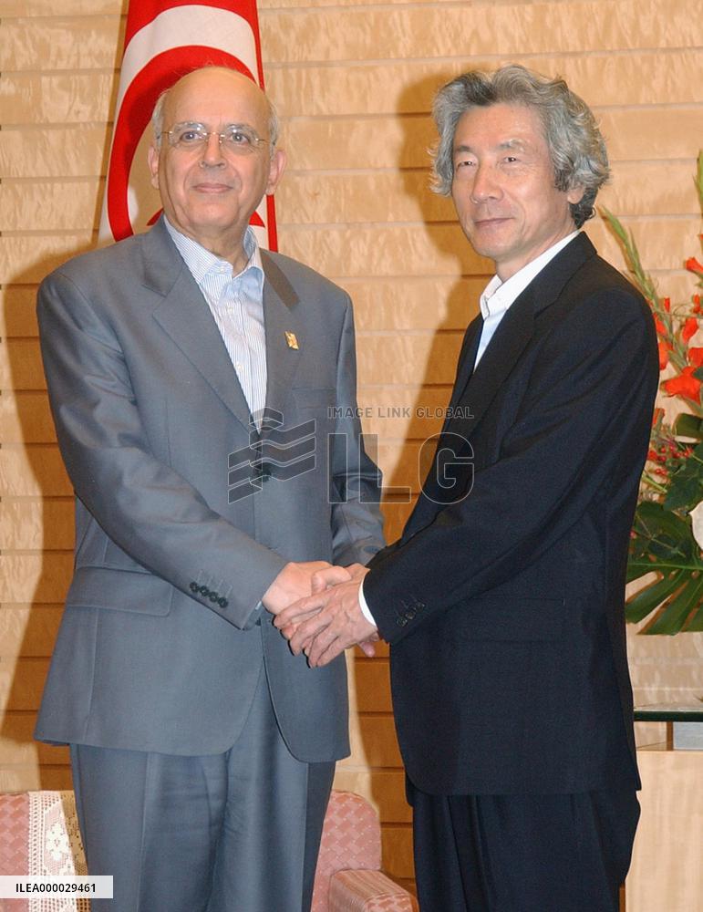 Tunisian prime minister meets with Koizumi