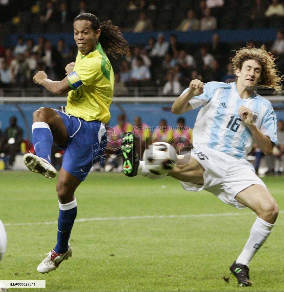 Brazil beat Argentina in Confederations Cup final
