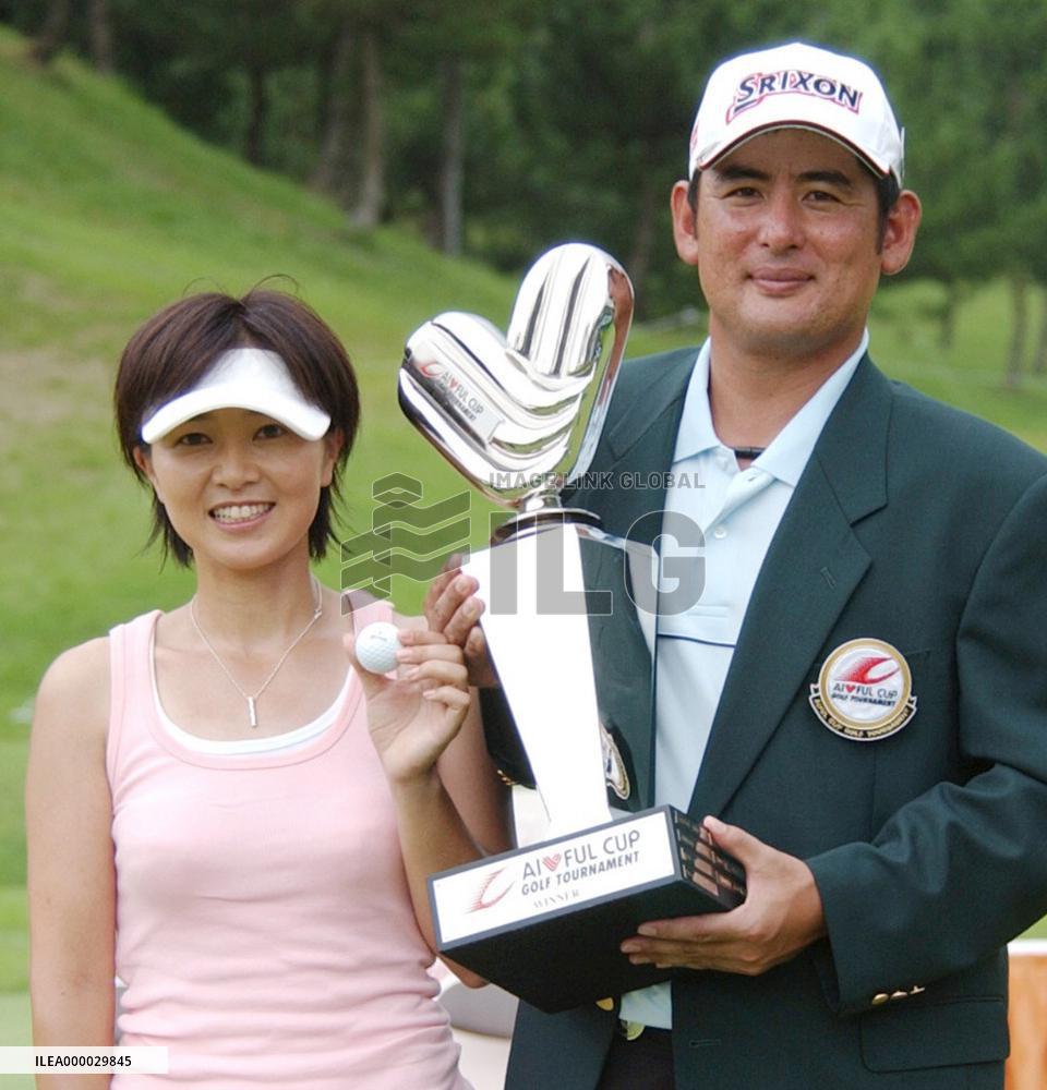 Takahashi captures 1st tour title in Aiful Cup