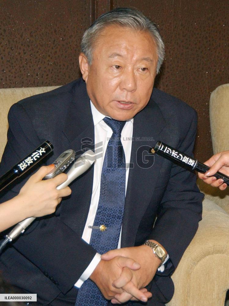LDP rebel Konoike will back postal bills if coalition wins