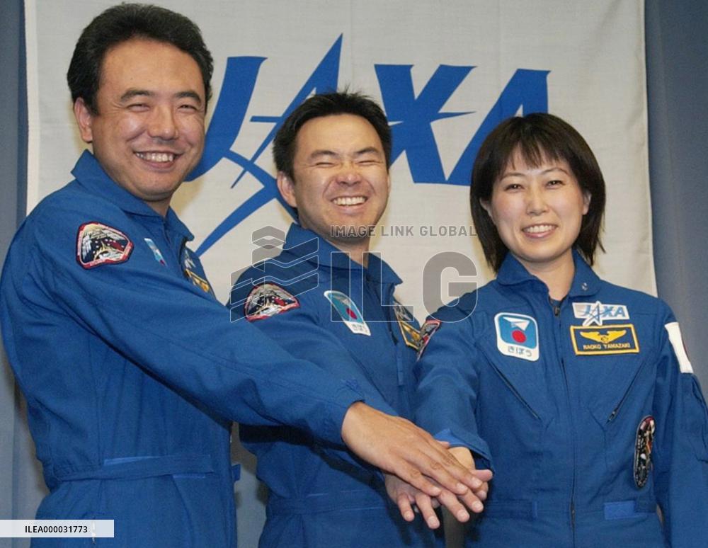 3 Japanese astronauts voice anticipations in staying at ISS