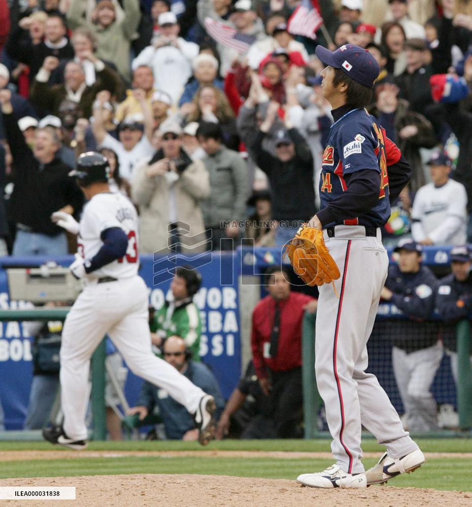 Alex Rodriguez's 9th-inning single lifts U.S. over Japan