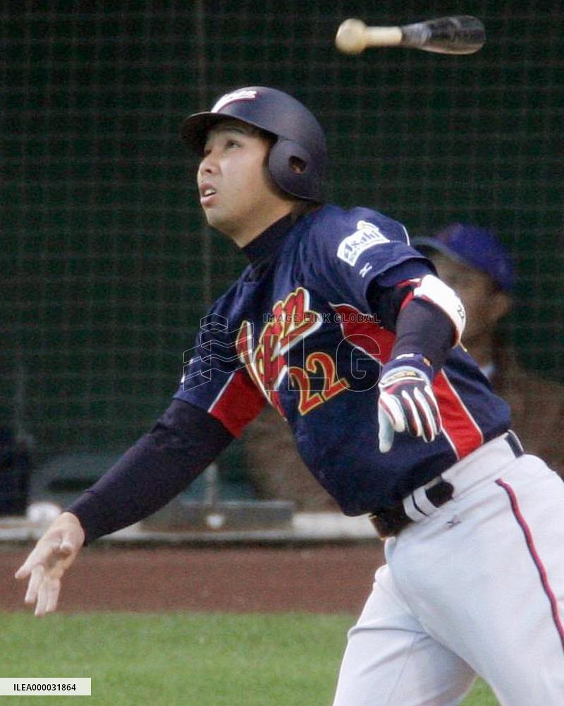 Japan stays alive with victory over Mexico at WBC