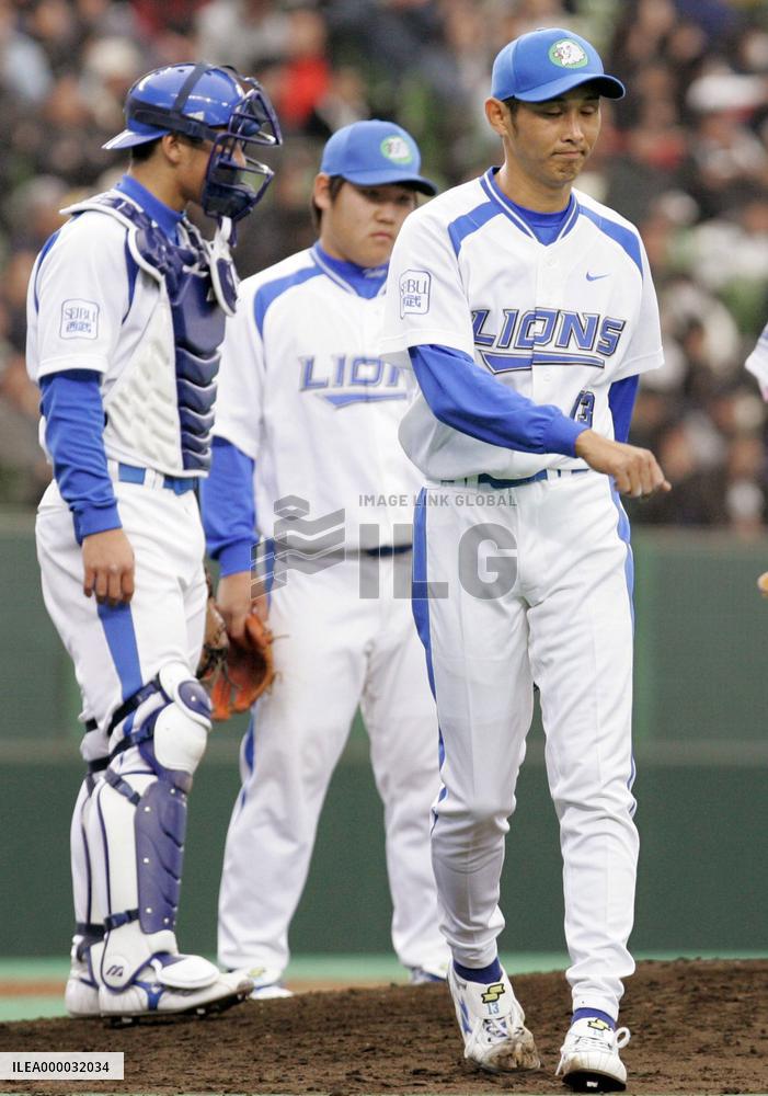 Pro baseball season begins with PL games